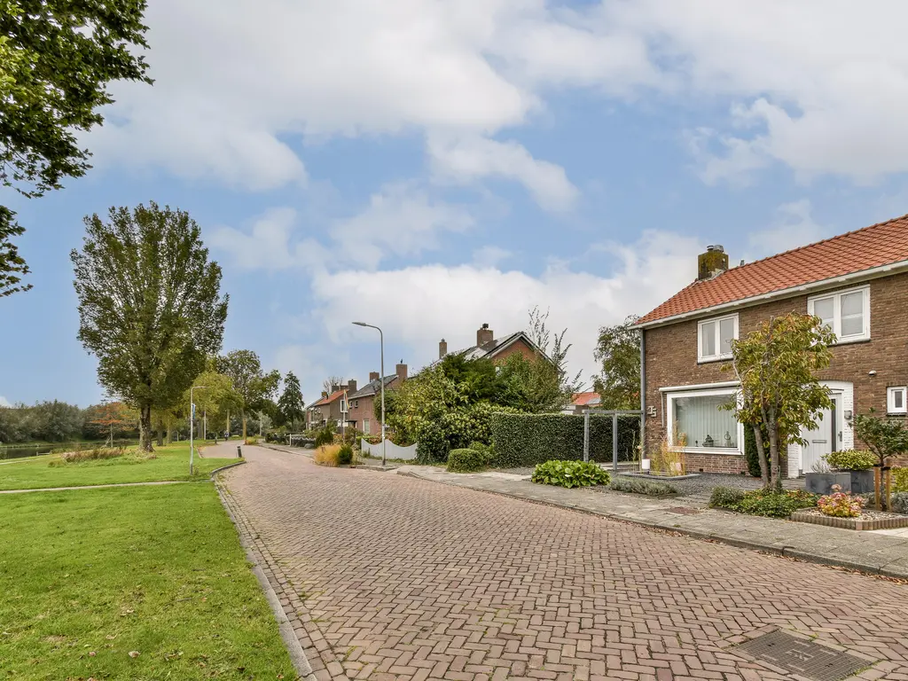 Glacisweg 47, HELLEVOETSLUIS