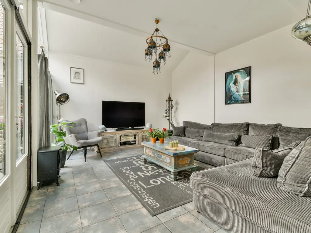 Nijverheidstraat 21b, ZUIDLAND