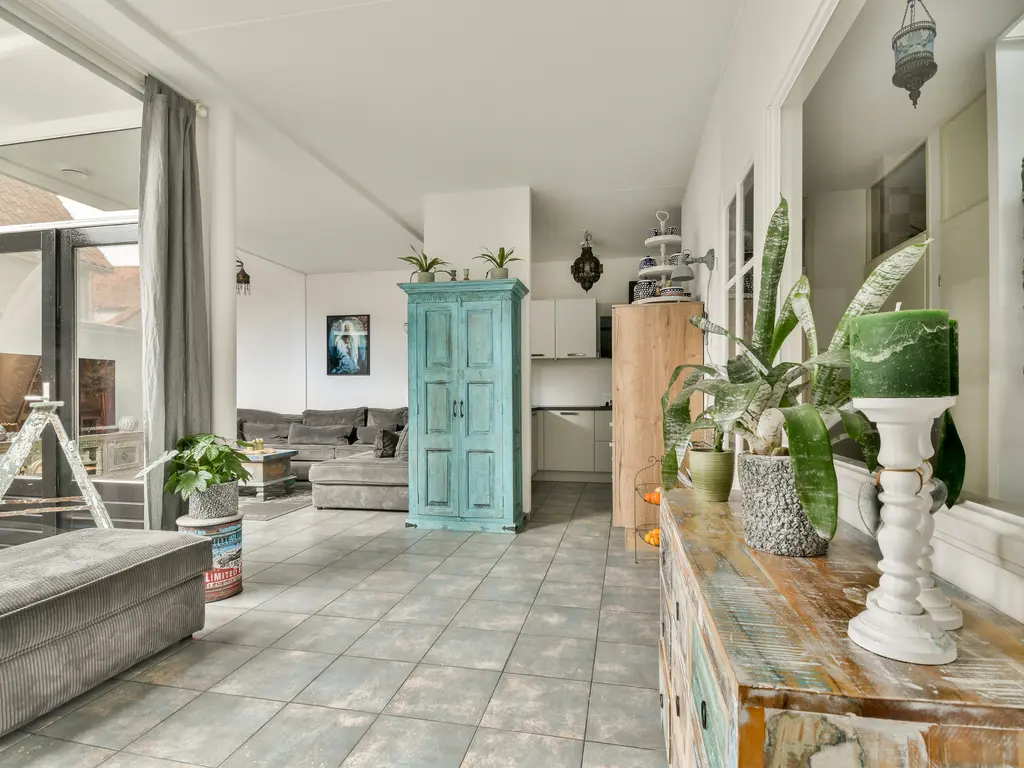 Nijverheidstraat 21b, ZUIDLAND