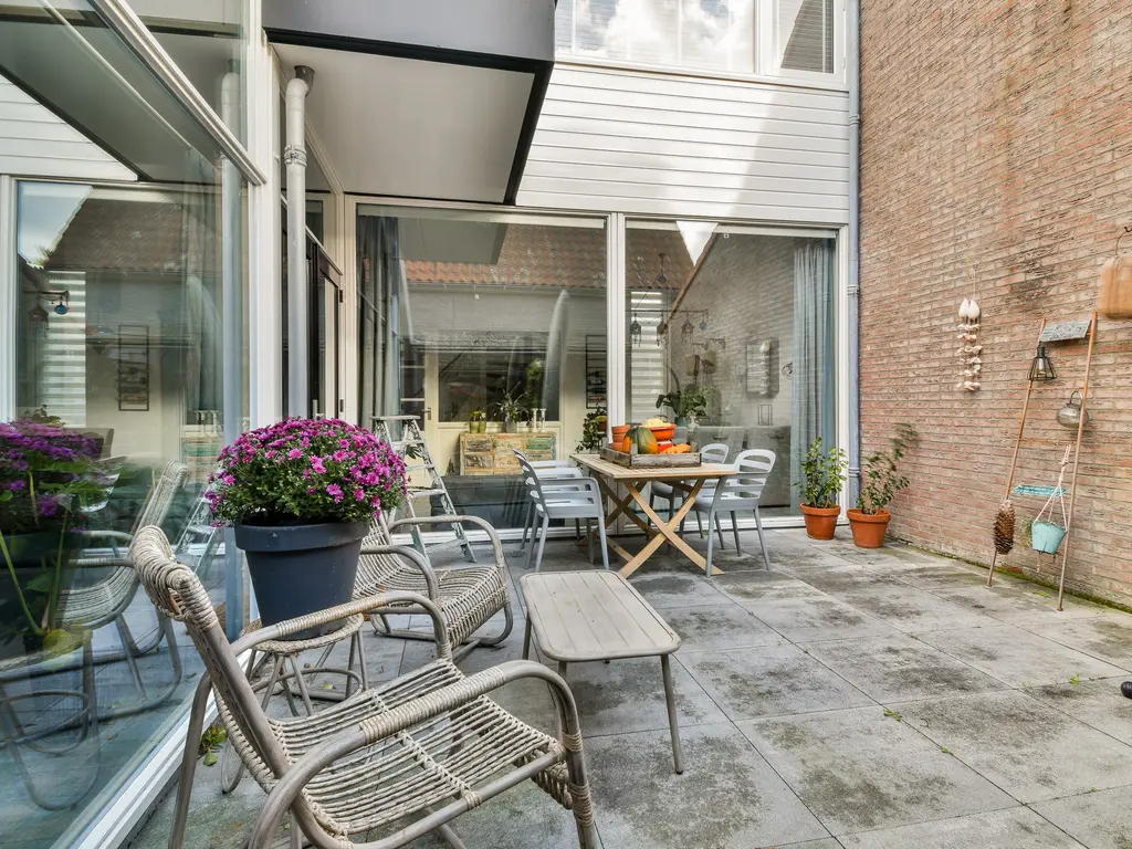 Nijverheidstraat 21b, ZUIDLAND