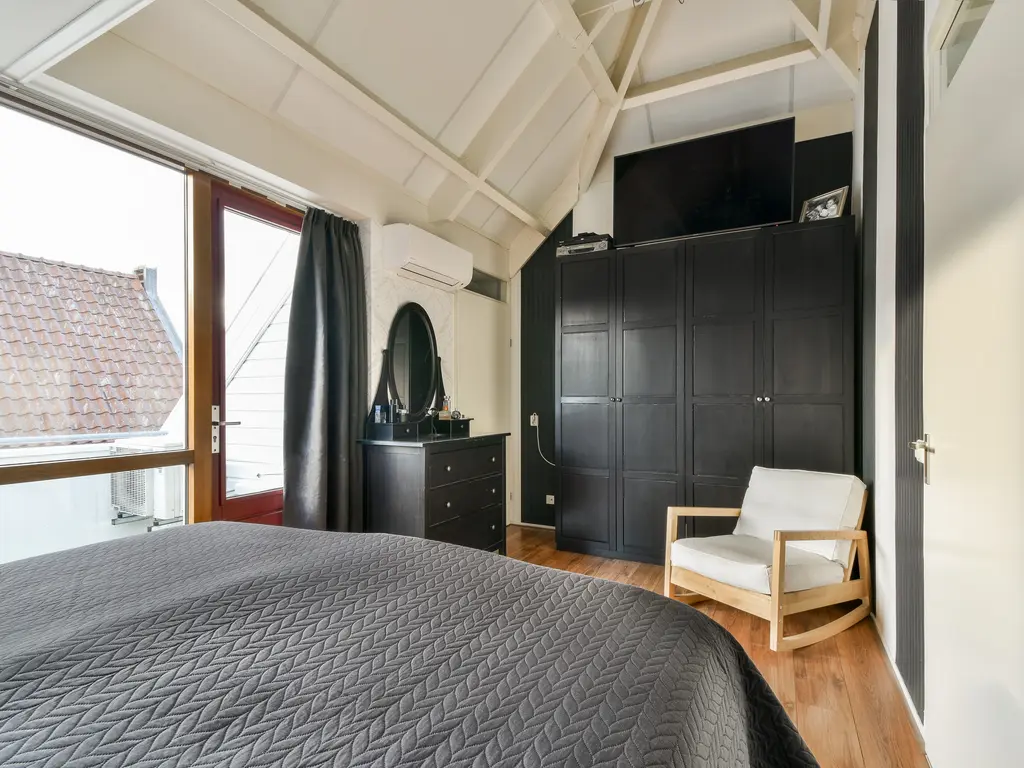 Nijverheidstraat 21b, ZUIDLAND