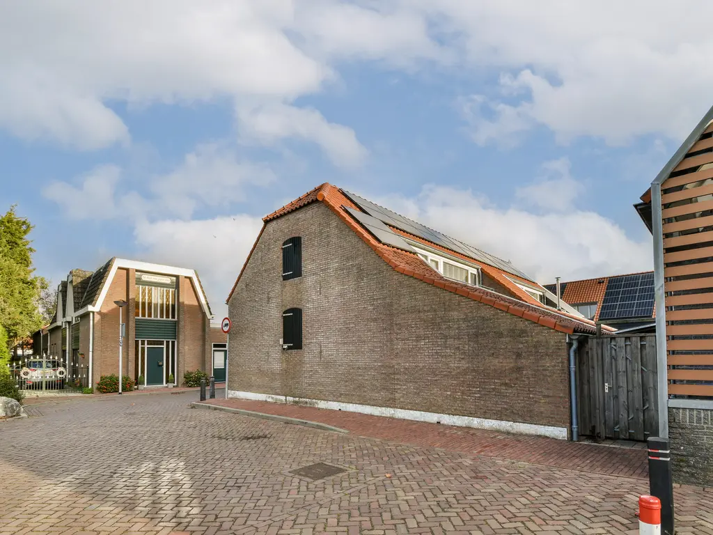 Nijverheidstraat 21b, ZUIDLAND