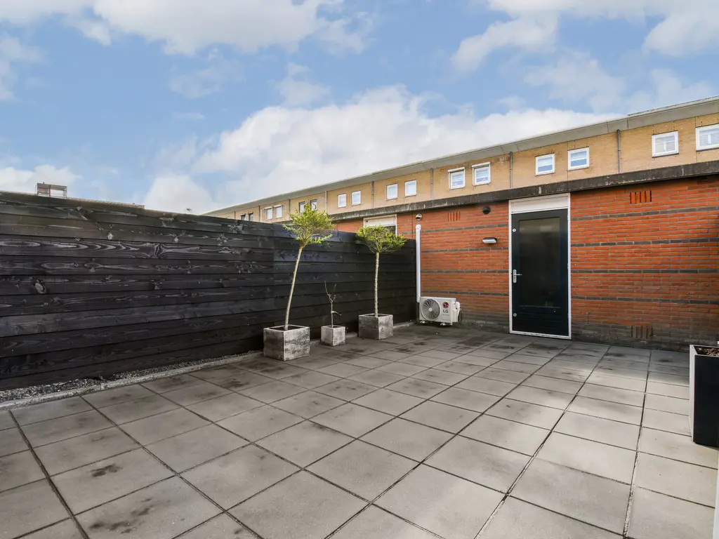 Marguerite Durasstraat 104, SPIJKENISSE