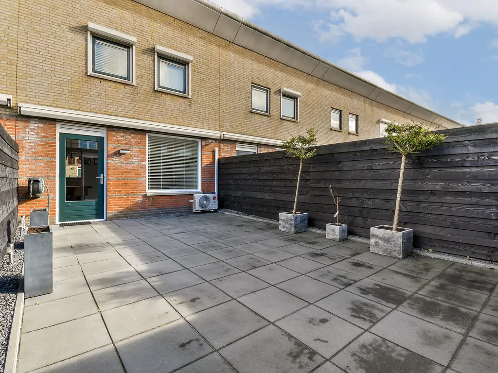 Marguerite Durasstraat 104, SPIJKENISSE