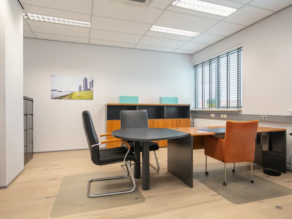 Theemsweg 7B, Spijkenisse