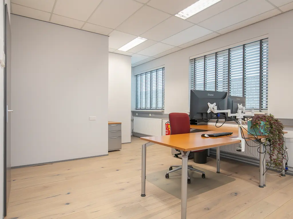 Theemsweg 7B, Spijkenisse