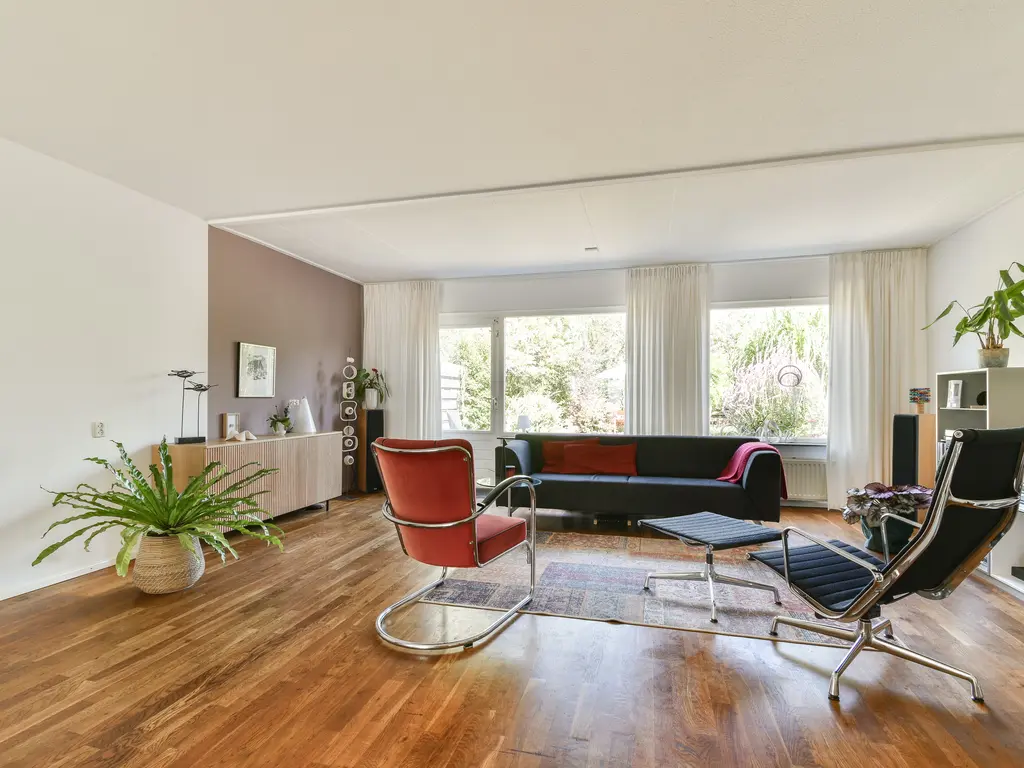 Mainstraat 11, SPIJKENISSE