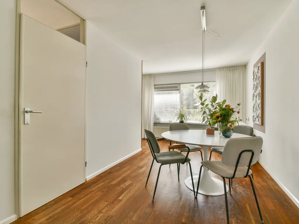 Mainstraat 11, SPIJKENISSE