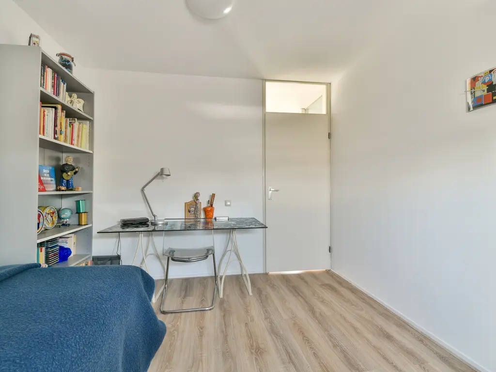 Mainstraat 11, SPIJKENISSE