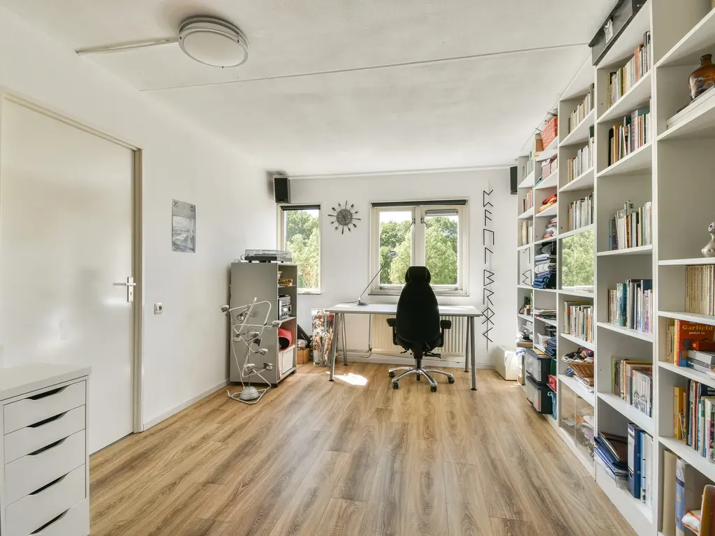 Mainstraat 11, SPIJKENISSE