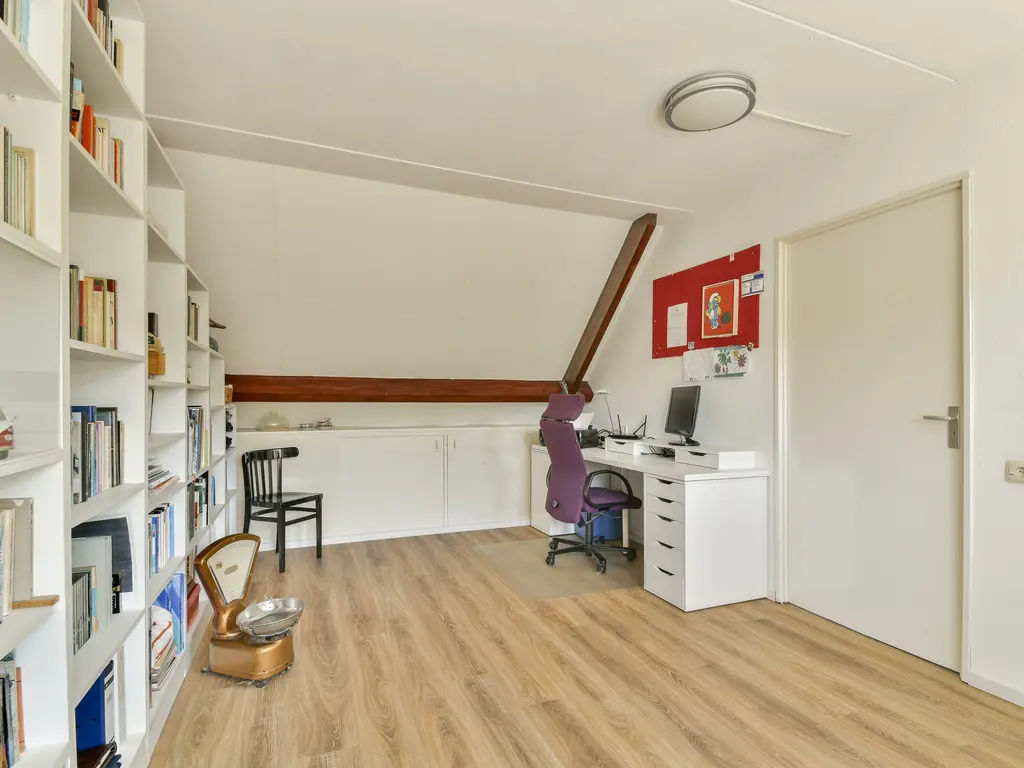 Mainstraat 11, SPIJKENISSE