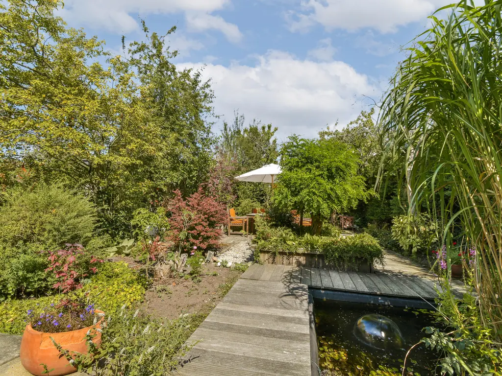 Mainstraat 11, SPIJKENISSE