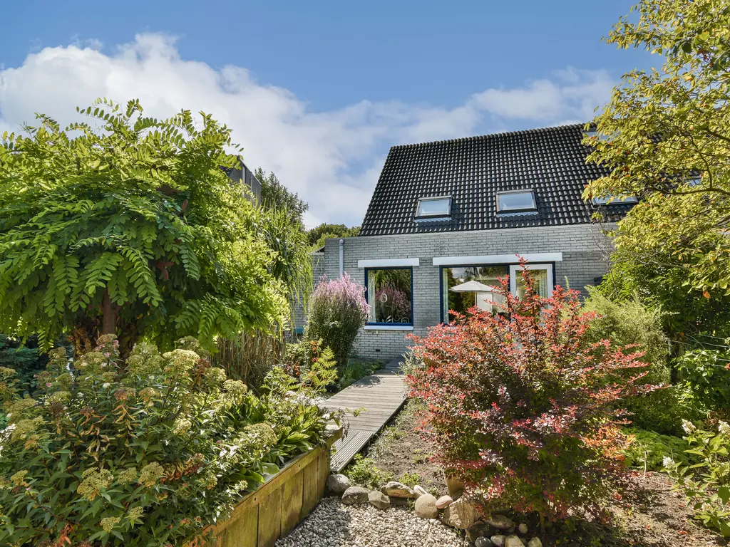 Mainstraat 11, SPIJKENISSE