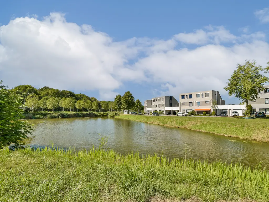 Mainstraat 11, SPIJKENISSE