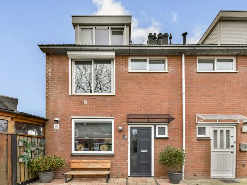 Smetanastraat 19, SPIJKENISSE