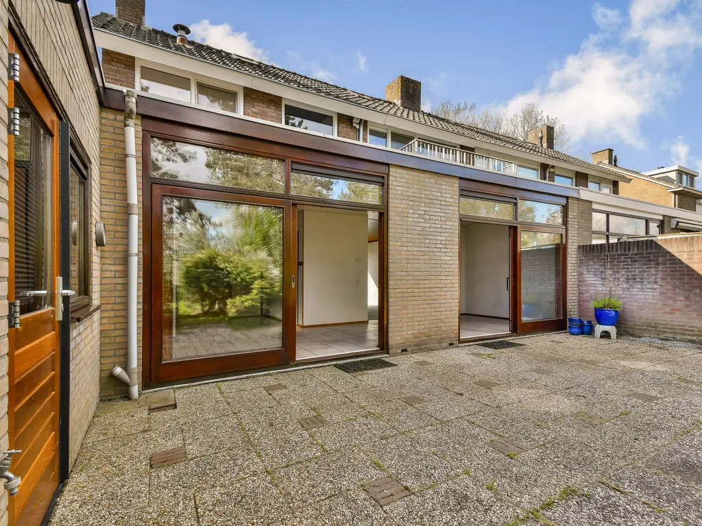 Oranjelaan 6, SPIJKENISSE