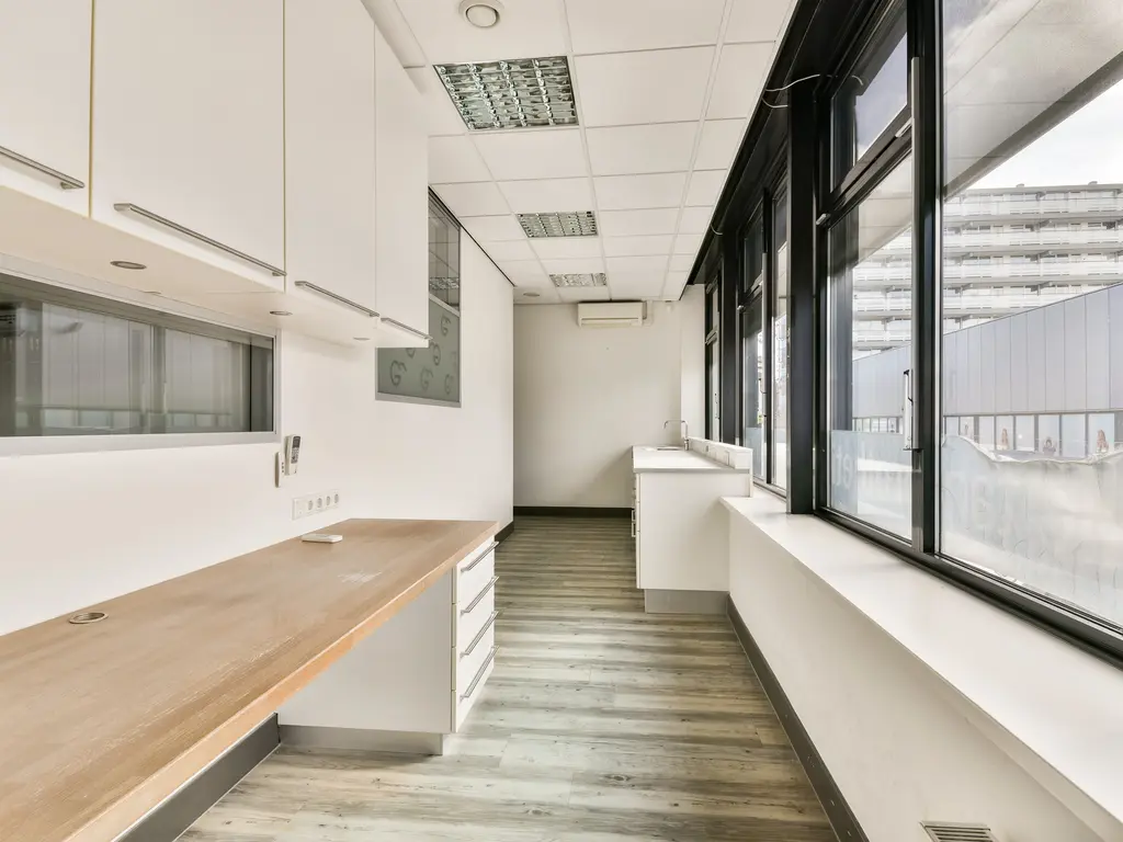 Middenbaan-Noord 34, HOOGVLIET ROTTERDAM