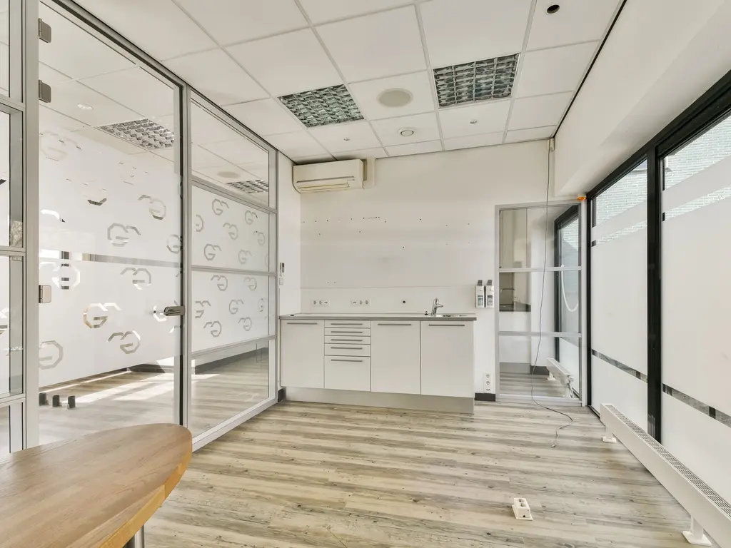 Middenbaan-Noord 34, HOOGVLIET ROTTERDAM