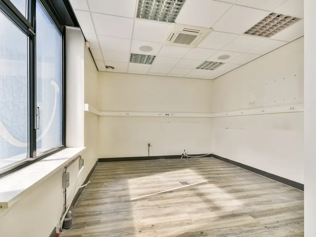 Middenbaan-Noord 34, HOOGVLIET ROTTERDAM