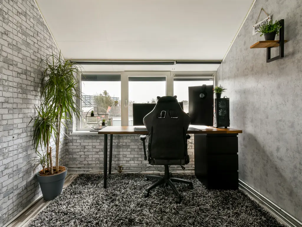 Kanariestraat 12, SPIJKENISSE