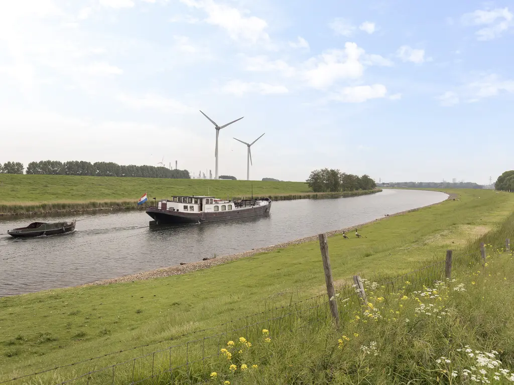 Roosendaelweg 17, GEERVLIET