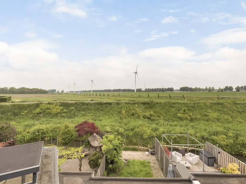 Roosendaelweg 17, GEERVLIET