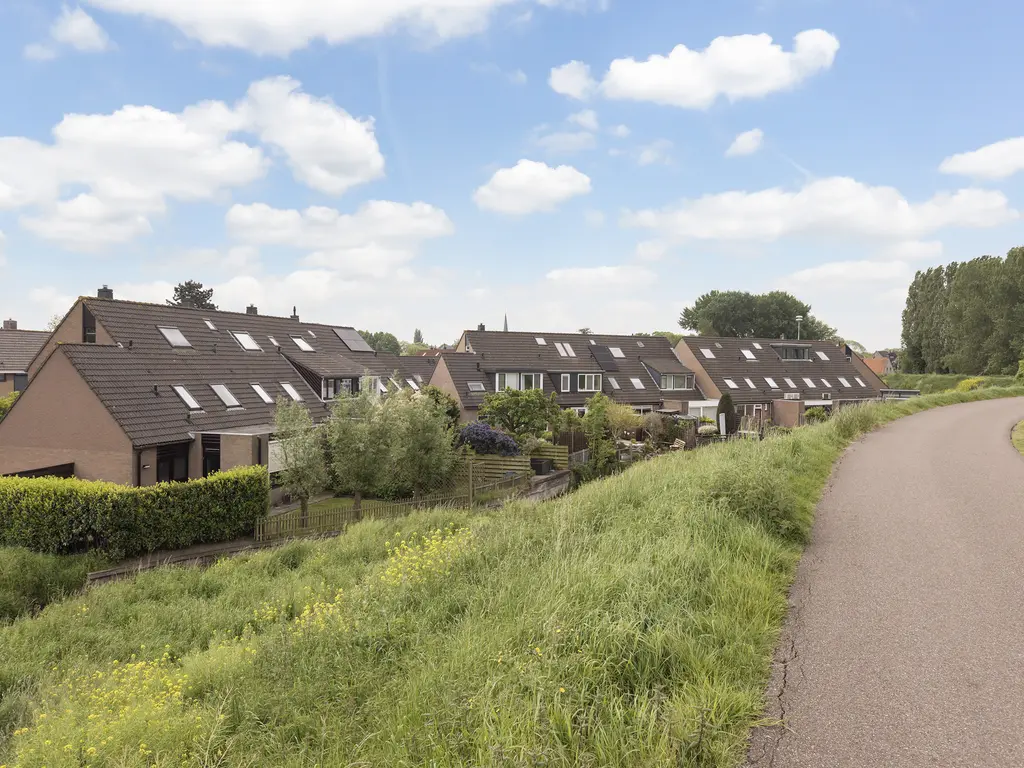 Roosendaelweg 17, GEERVLIET
