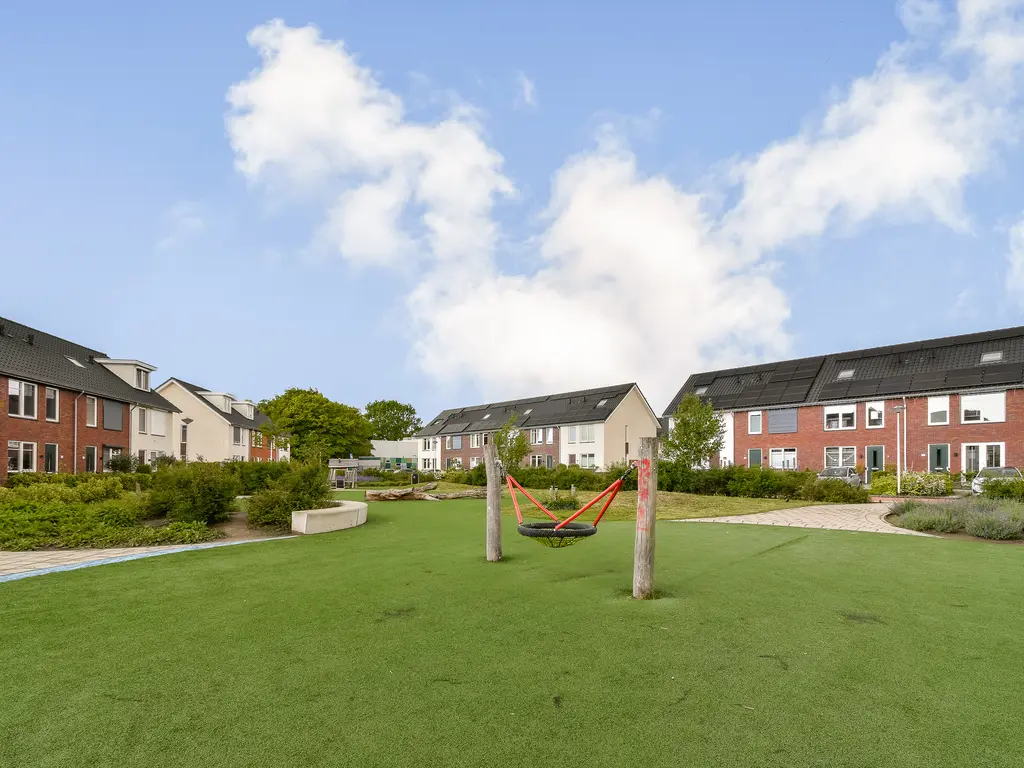 De Wetering 37, SPIJKENISSE