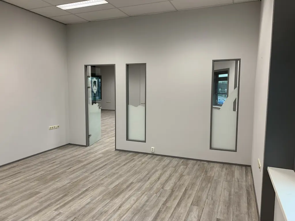 Edisonweg 2C, SPIJKENISSE