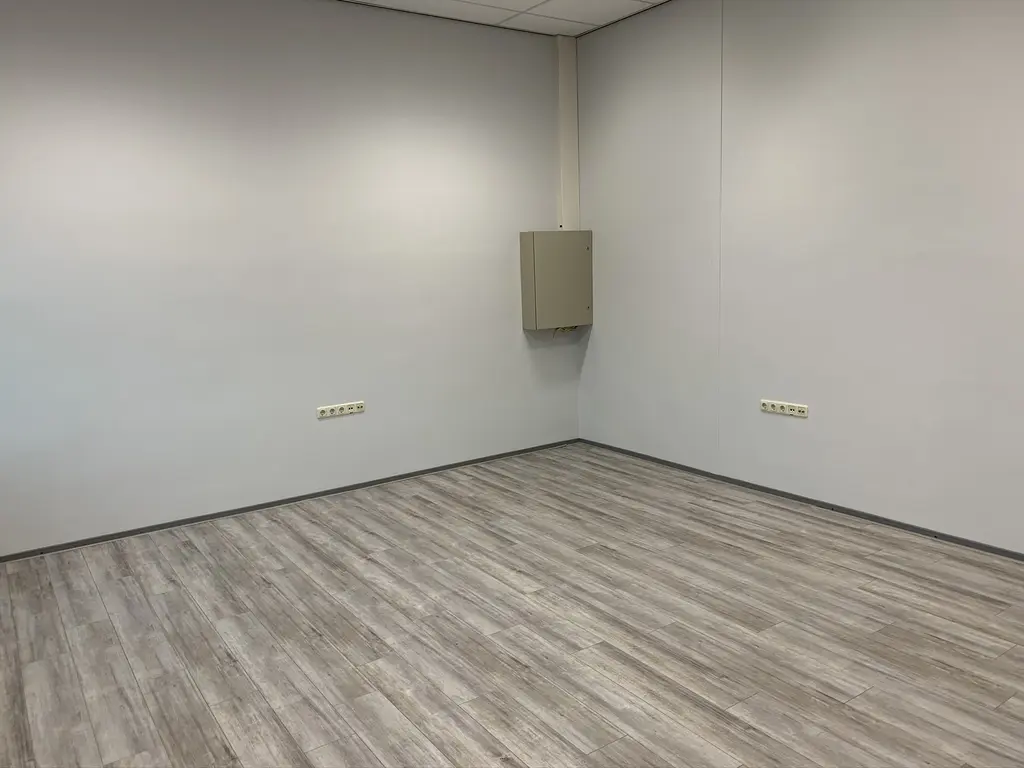 Edisonweg 2C, SPIJKENISSE