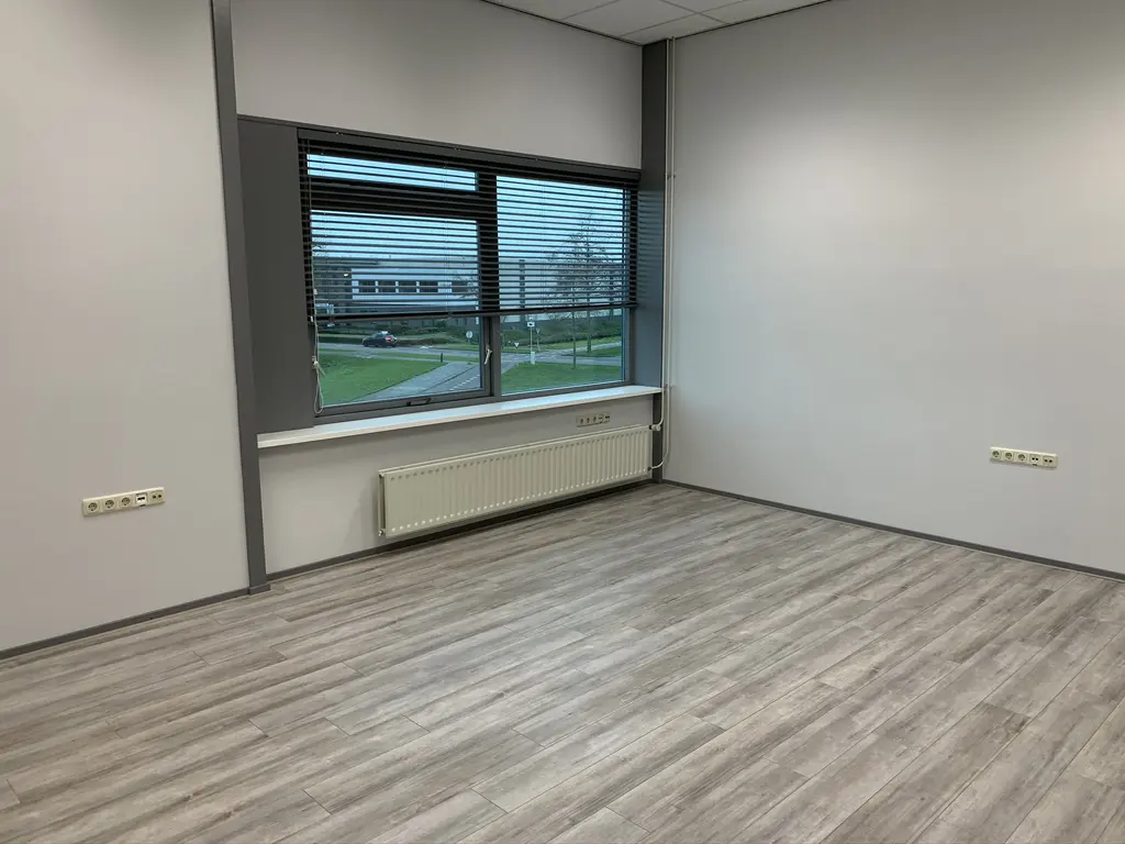 Edisonweg 2C, SPIJKENISSE