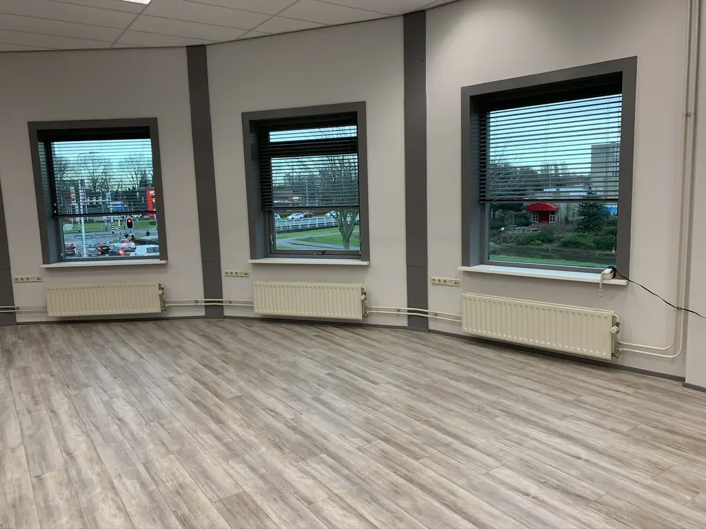 Edisonweg 2C, SPIJKENISSE