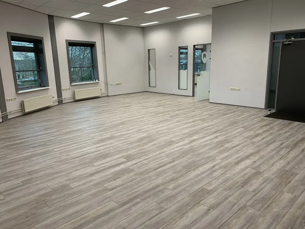 Edisonweg 2C, SPIJKENISSE