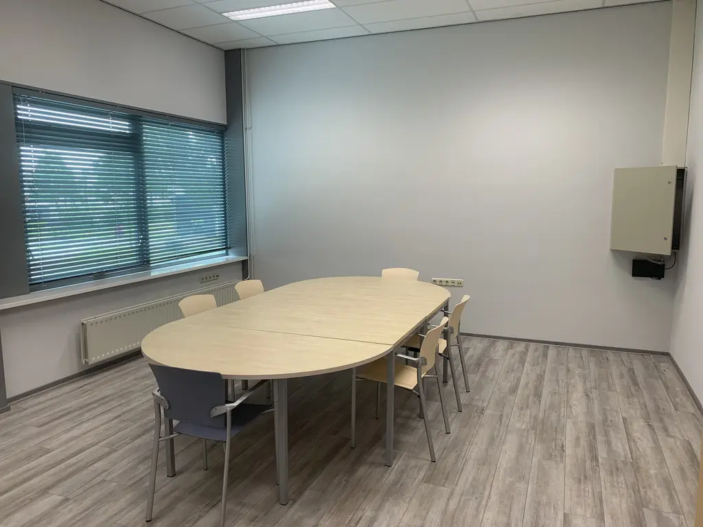 Edisonweg 2C, SPIJKENISSE