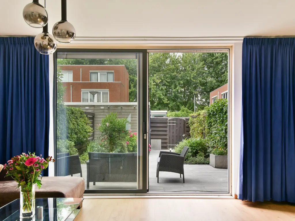 Zuidzijdsedijk 182, HOOGVLIET ROTTERDAM