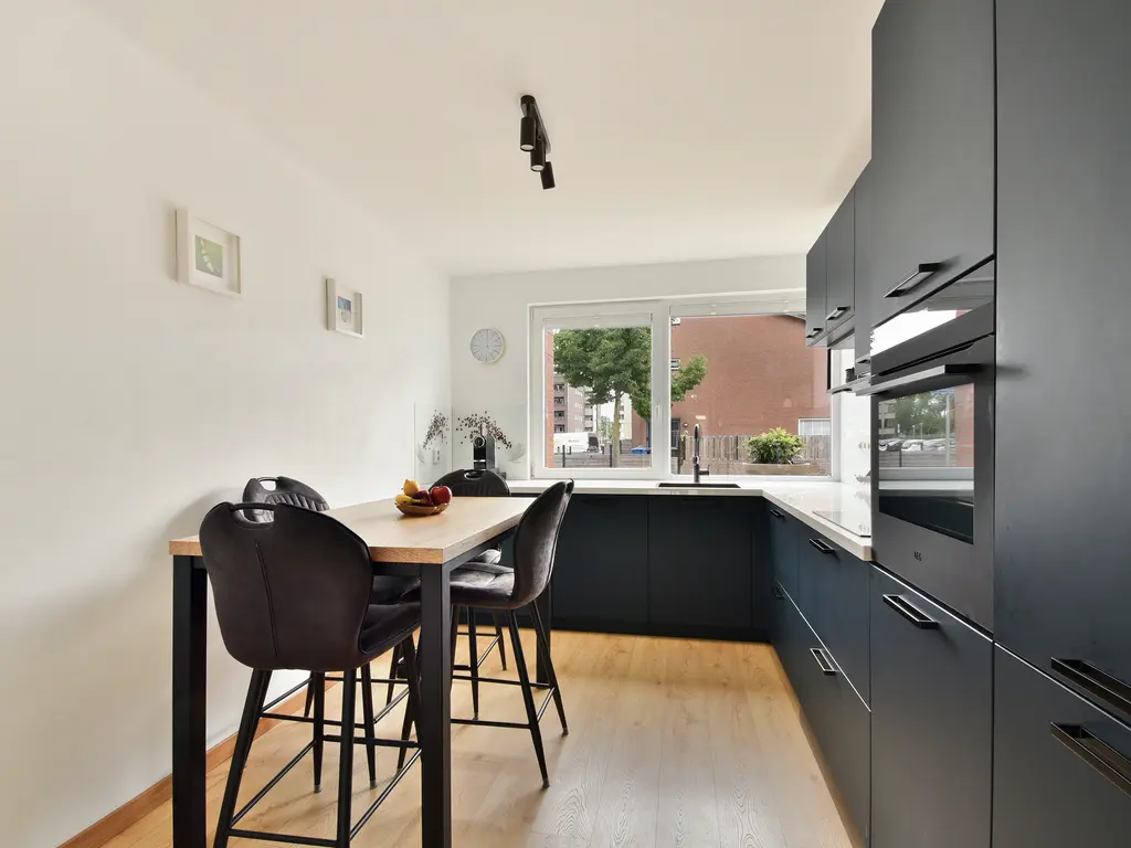 Zuidzijdsedijk 182, HOOGVLIET ROTTERDAM