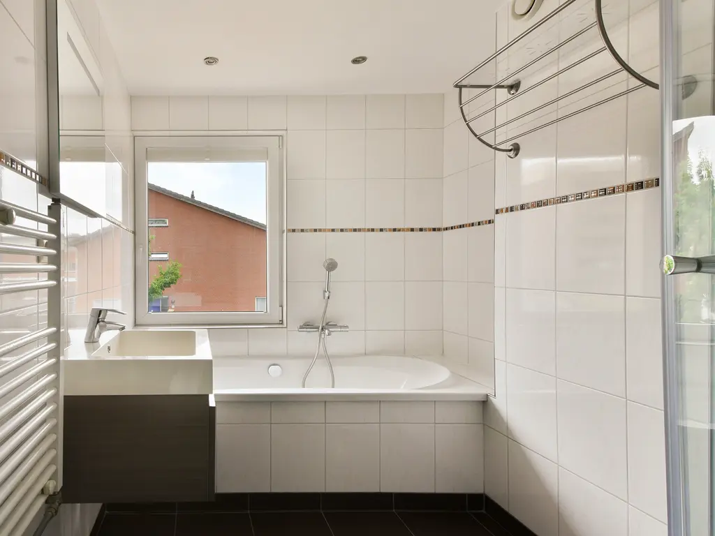 Zuidzijdsedijk 182, HOOGVLIET ROTTERDAM