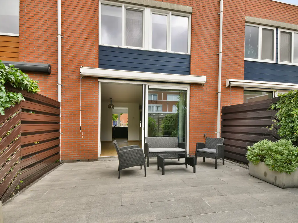 Zuidzijdsedijk 182, HOOGVLIET ROTTERDAM