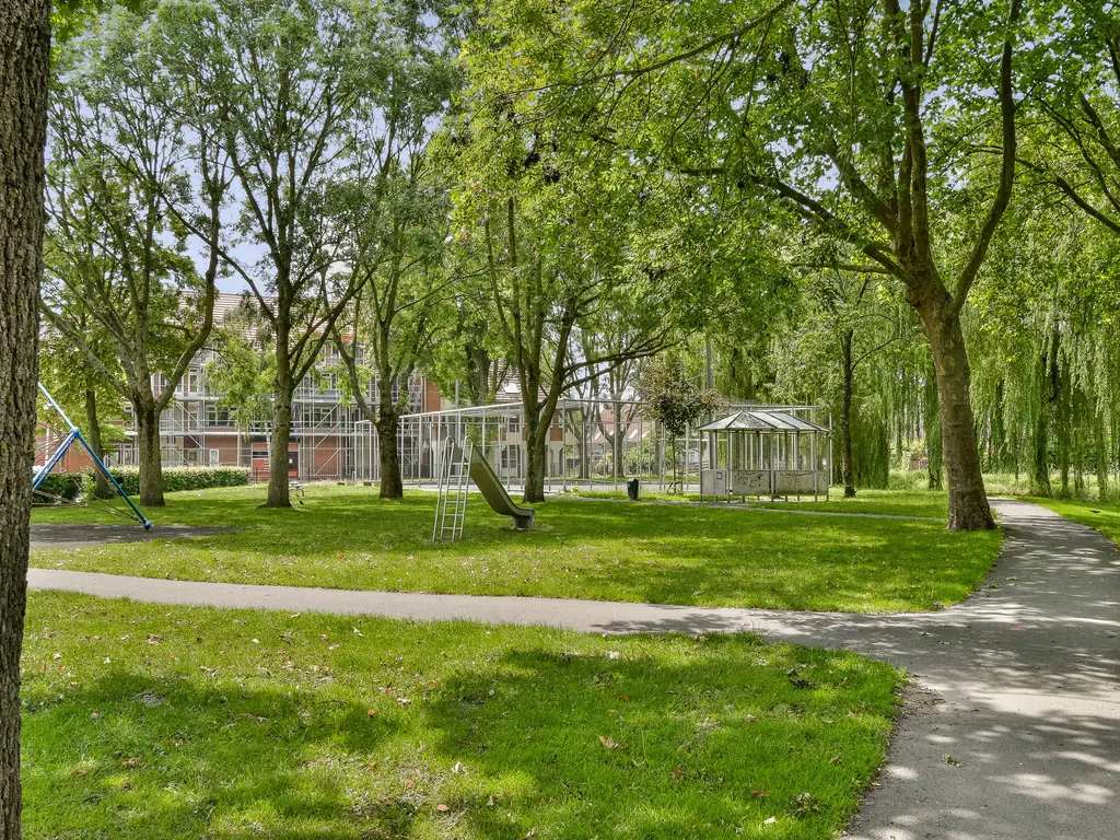 Ooievaarshoek 8, SPIJKENISSE
