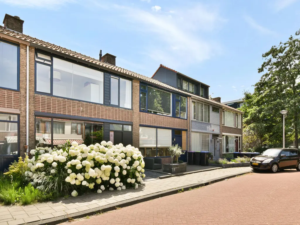 Jacob van Lennepstraat 11, SPIJKENISSE