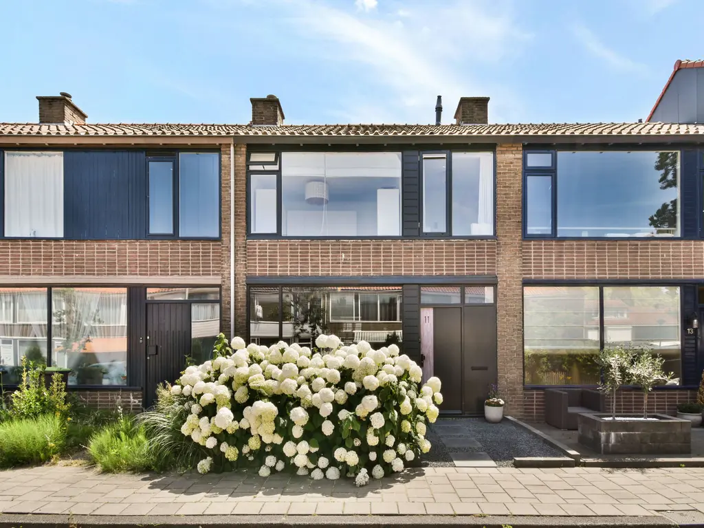 Jacob van Lennepstraat 11, SPIJKENISSE
