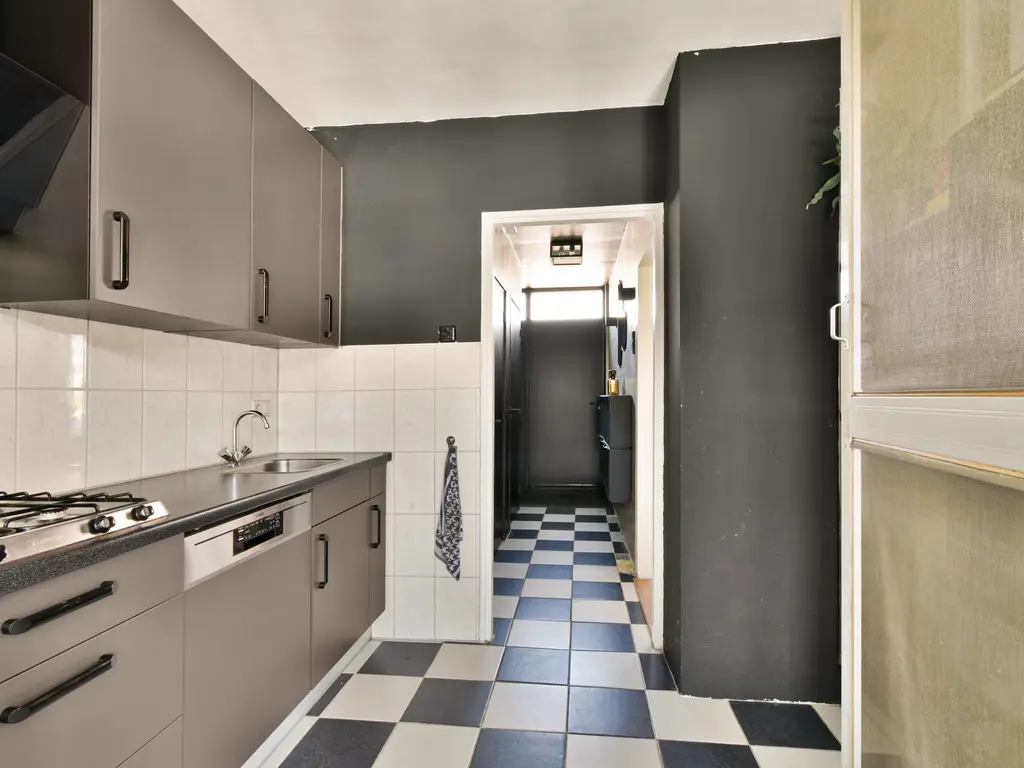 Jacob van Lennepstraat 11, SPIJKENISSE