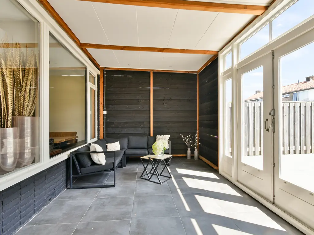 Jacob van Lennepstraat 11, SPIJKENISSE