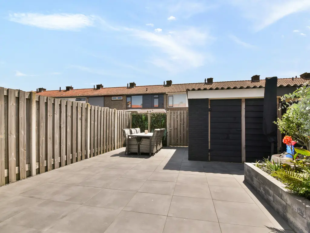 Jacob van Lennepstraat 11, SPIJKENISSE