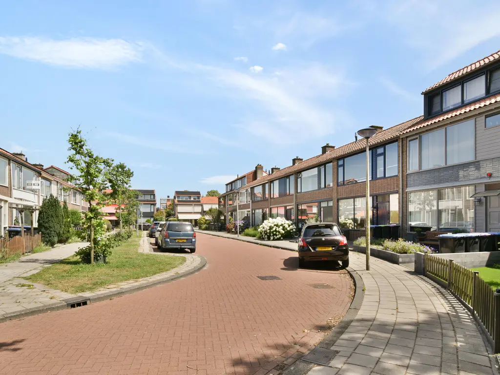 Jacob van Lennepstraat 11, SPIJKENISSE