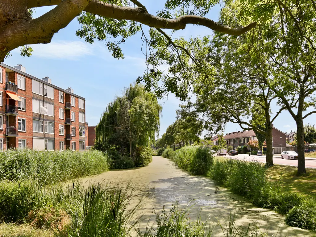 Jacob van Lennepstraat 11, SPIJKENISSE