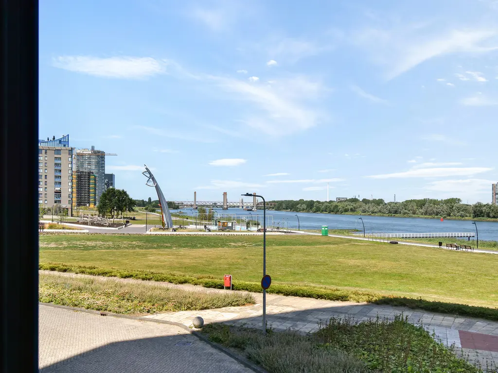 Maasboulevard 44A, SPIJKENISSE