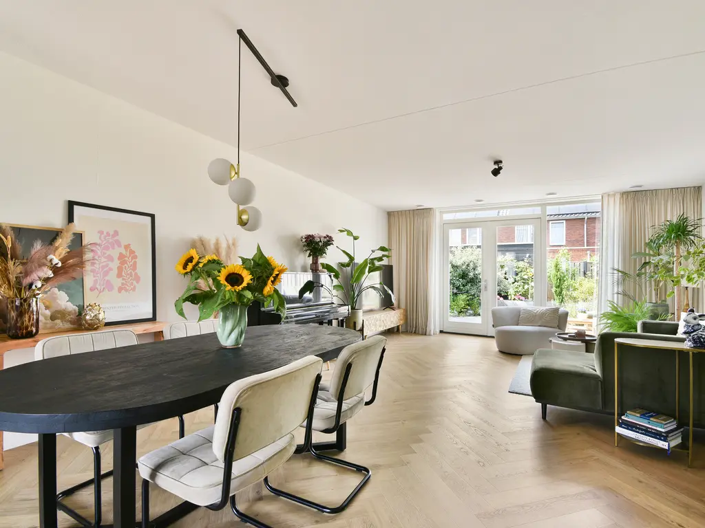 De Wetering 33, SPIJKENISSE