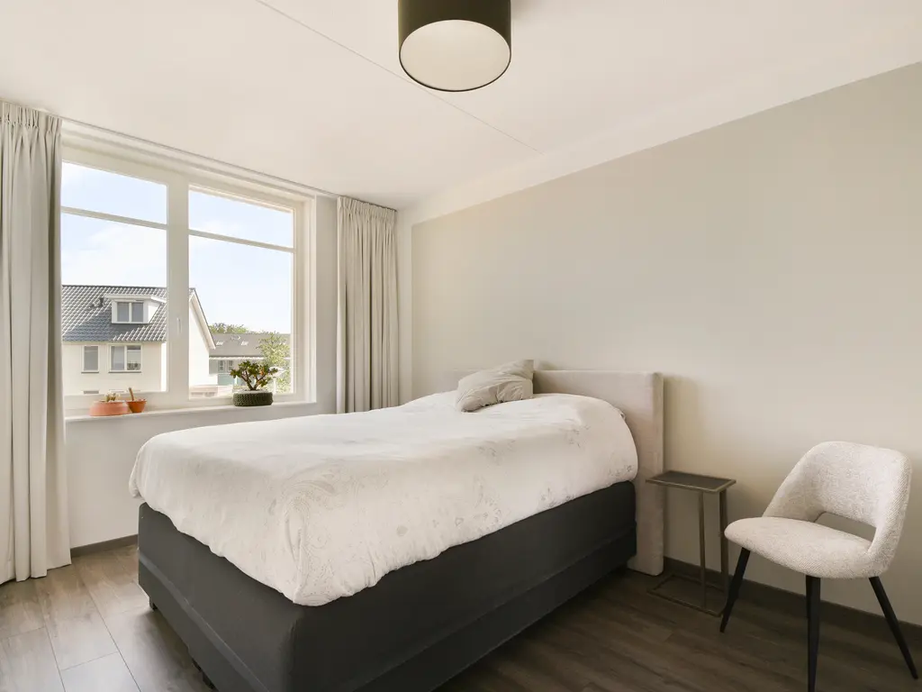 De Wetering 33, SPIJKENISSE