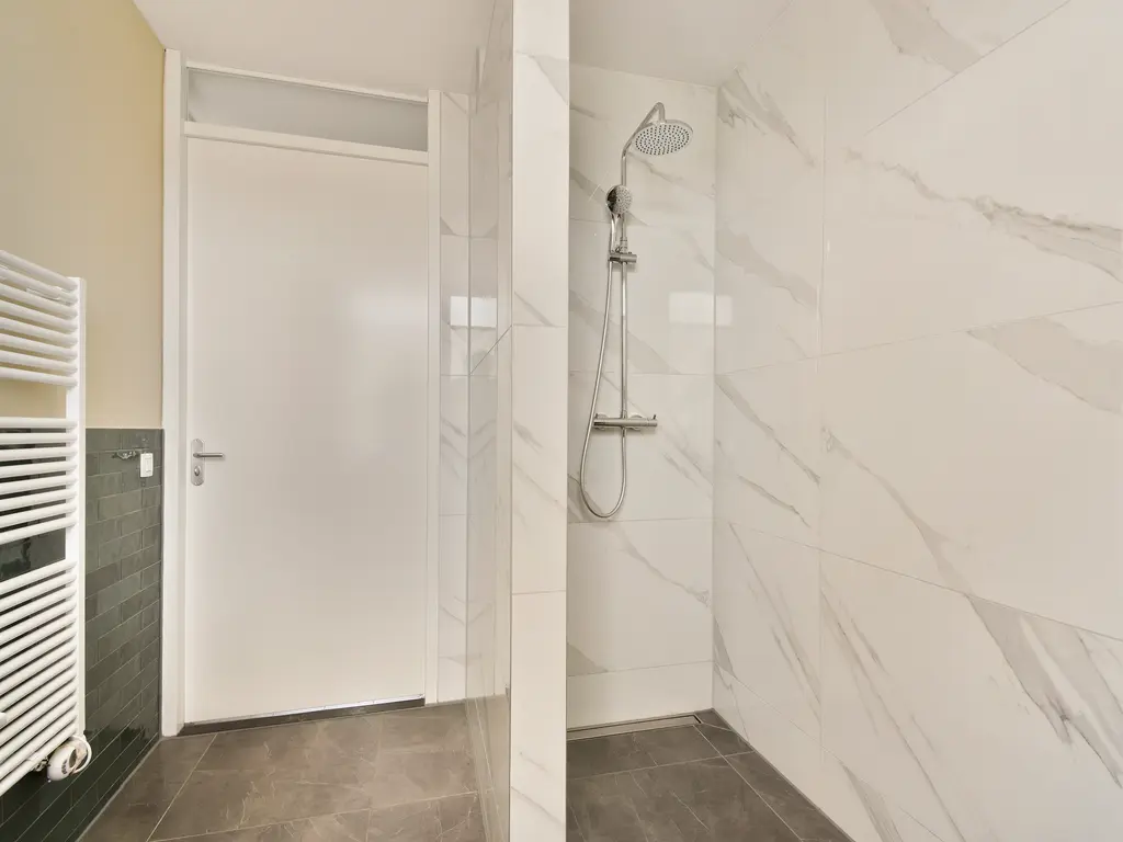 De Wetering 33, SPIJKENISSE
